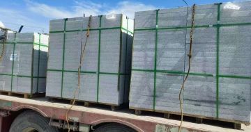 牡丹江 芝麻白花岗岩地铺石装车日常