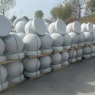 牡丹江 白麻花岗岩石材圆球，石球，挡车球，隔离球，景观石球，风水球等