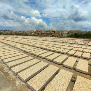牡丹江 黄金麻荔枝面花岗岩石材地铺石防护中