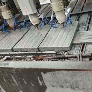 牡丹江 芝麻白花岗岩荔枝面盲道雕刻