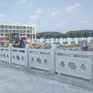 牡丹江 白麻花岗岩荔枝面河道栏杆