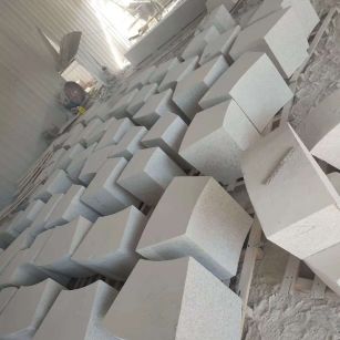 牡丹江 白麻花岗岩异形坐凳