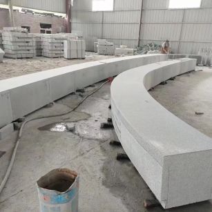 牡丹江芝麻白花岗岩石板材 园林光面弧形坐凳