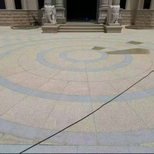 牡丹江 黄金麻芝麻灰花岗岩石材地铺拼接效果