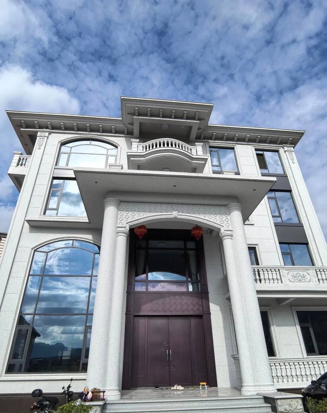 牡丹江白麻别墅外墙干挂石材效果示例