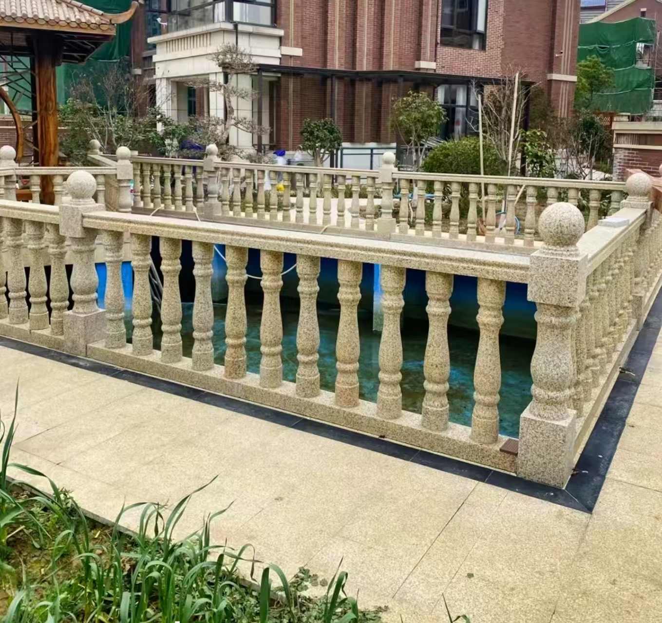 牡丹江黄金麻花岗岩石材栏杆，扶手，将军柱，花瓶柱