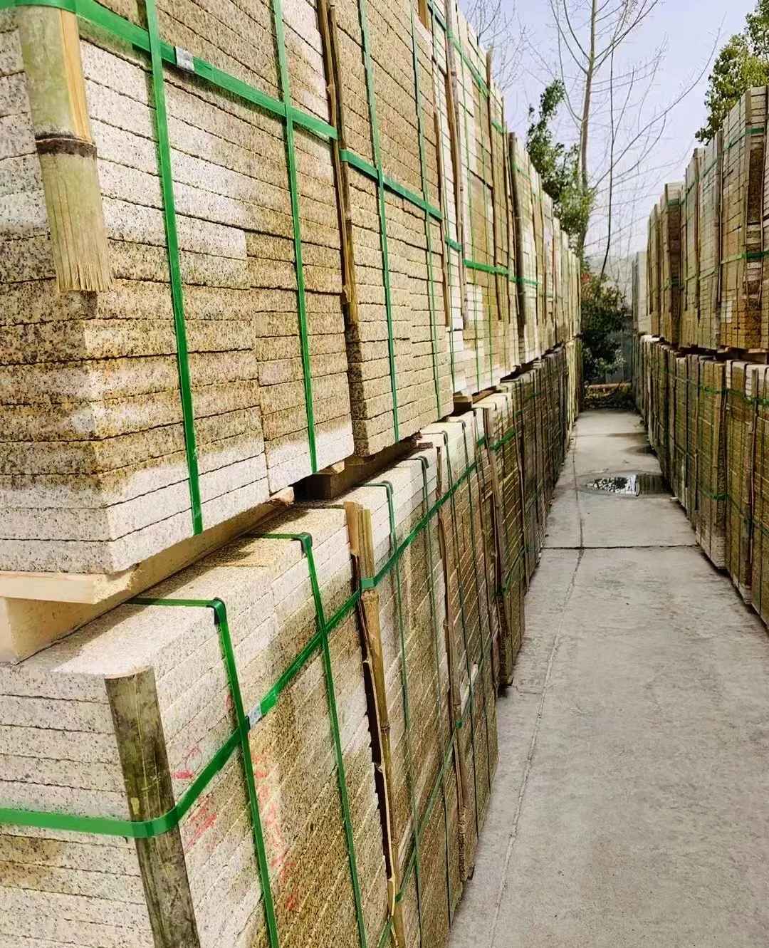 牡丹江 黄金麻花岗岩荔枝面地铺石