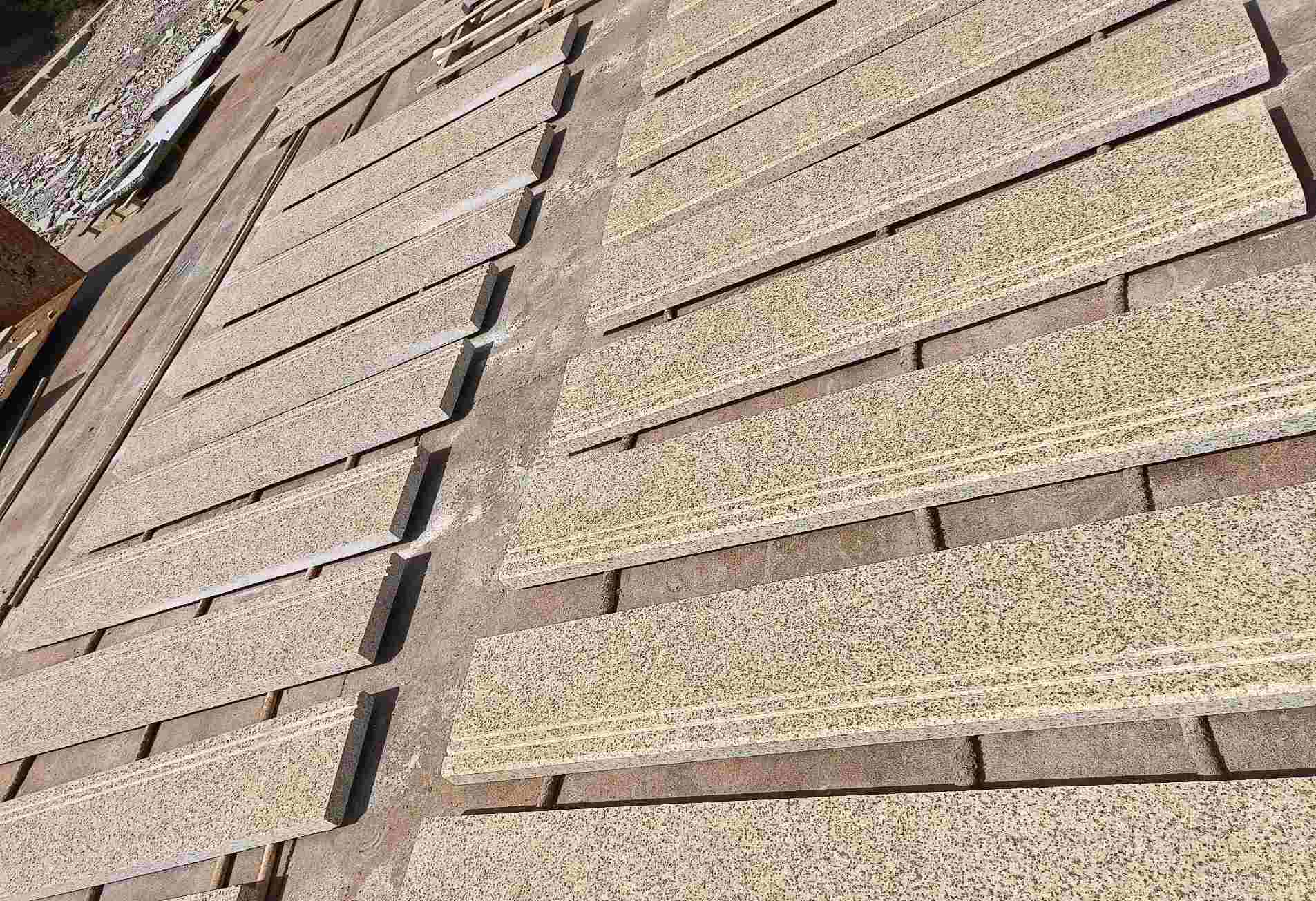 牡丹江 黄金麻花岗岩光面楼梯踏步