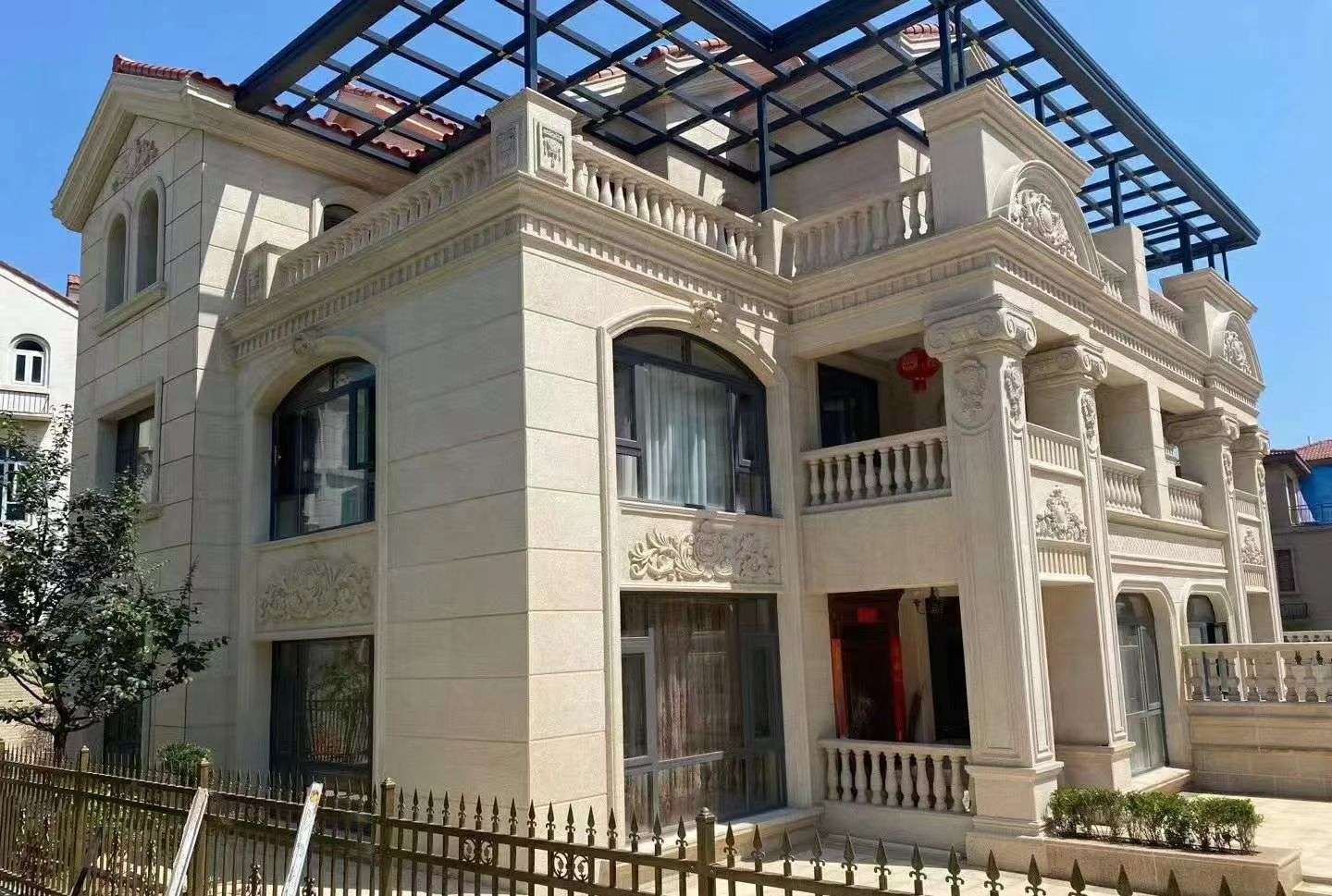 牡丹江 黄金麻花岗岩荔枝面别墅外墙干挂