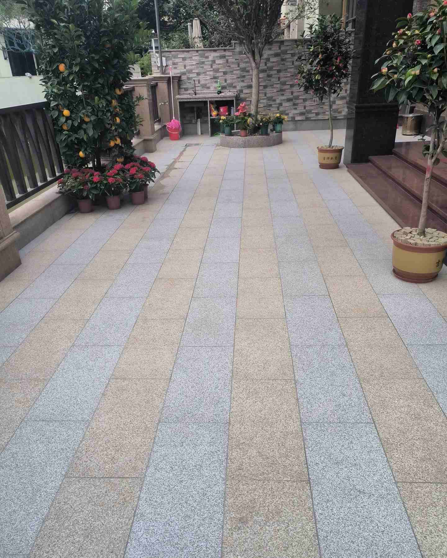 牡丹江 黄金麻白麻荔枝面庭院铺装展示